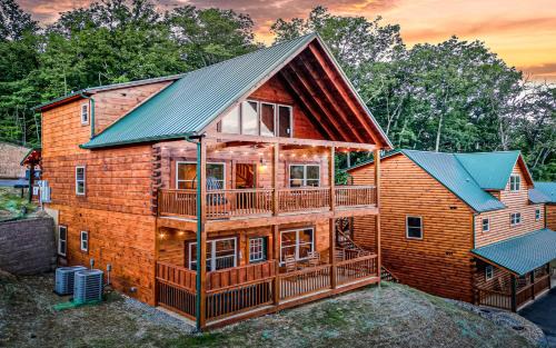 Pigeon Forge Villa | PeakView