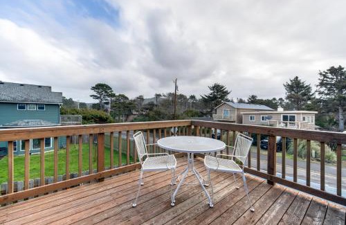 Lincoln Beach House | Pearl at the Bay