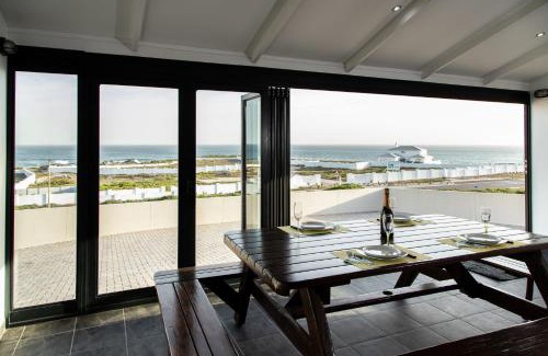 Yzerfontein House | Pearl Haven, coastal comfort just steps from the shore!