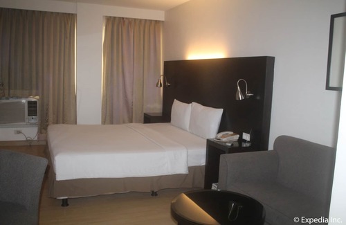 Ermita Night District Hotel | Pearl Lane Hotel