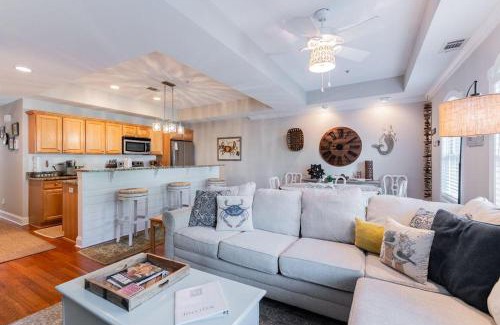 Bluffton House | Pearl of the Promenade