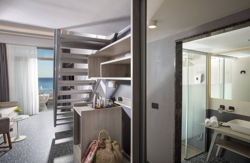 Rethymno Hotel | Pearl SeaBreeze Suites