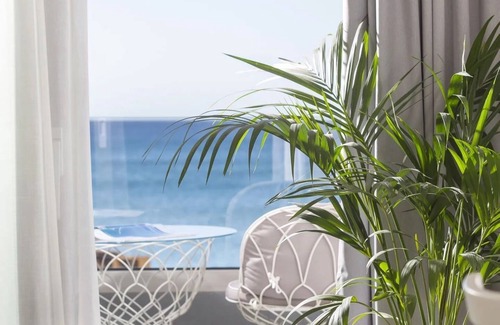 Rethymno Hotel | Pearl SeaBreeze Suites