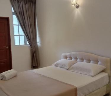 Si Rusa Villa | Pearl Villa Homestay Unit 15