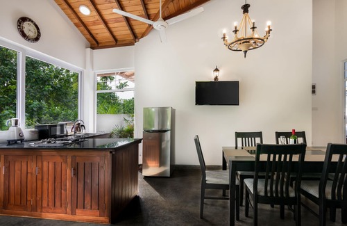 Kathaluwa House | Pearl Villa Welhengoda