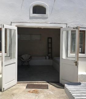 Pearly Beach House | Pearly Beach greek style retreat