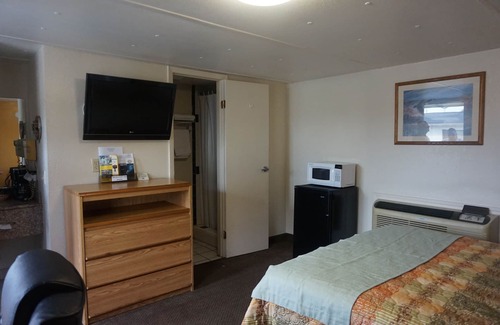 Pearsall Hotel | Pearsall Executive Inn