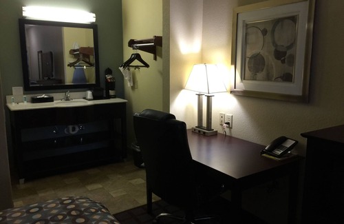 Pearsall Hotel | Pearsall Inn & Suites