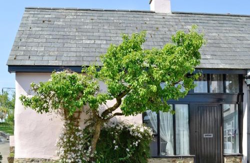 Northlew House | Peartree Cottage