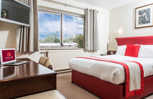 Milton Keynes Hotel | Peartree Lodge Waterside