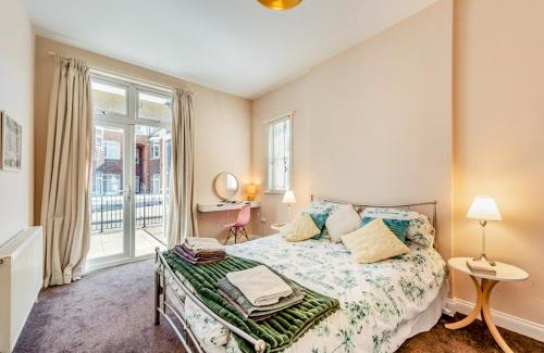 Bexhill-on-Sea Apartment | Pebble Beach - Bexhill on Sea