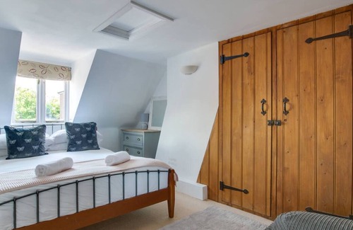 Rottingdean House | Pebble Beach Cottage