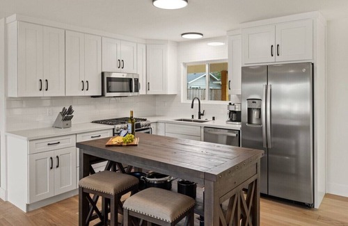 Del Monte Forest House | Pebble Beach's Tee Time: 4BR 3BA walk to the beach