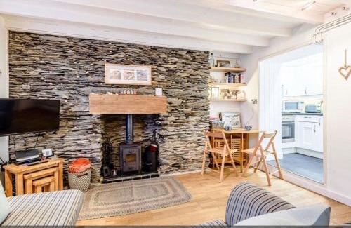 Aberdovey House | Pebble Cottage