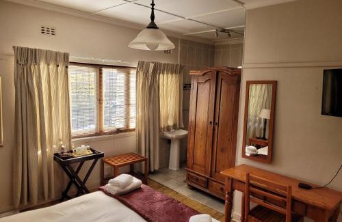 Brooklyn House | Pebble Fountain Guesthouse