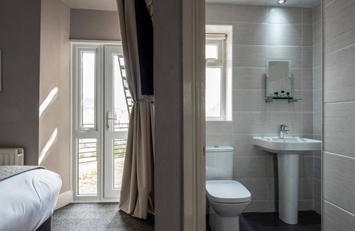 Llandudno Bed & Breakfast | Pebble House
