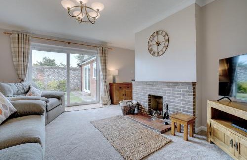 Winterton-on-Sea House | Pebblelight by Winterton Cottages