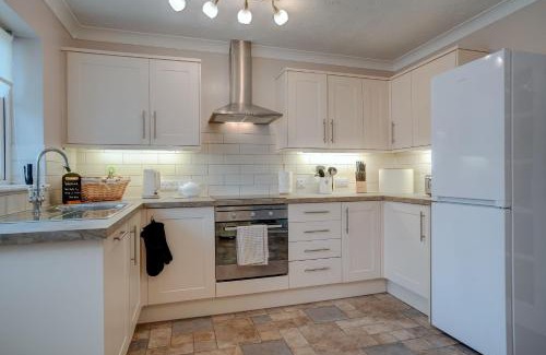 Winterton-on-Sea House | Pebblelight by Winterton Cottages