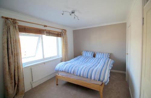 Seaford House | Pebbles Beach House By Air Premier