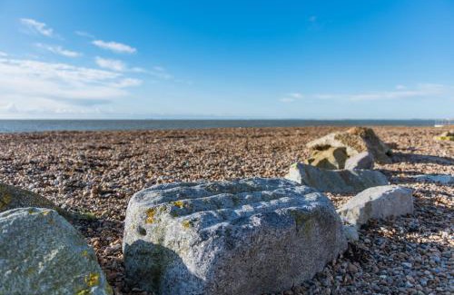 Folkestone House | Pebbles by Bloom Stays