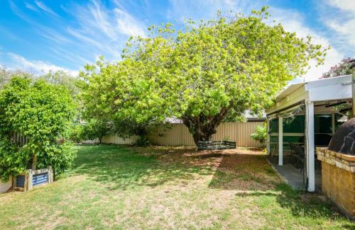 Busselton House | Pebbles by the Bay - Central Busselton