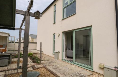Portland House | Pebbles Reach