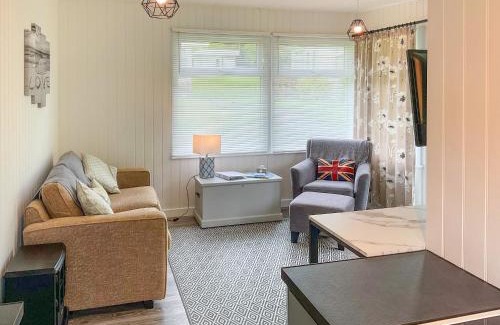 Haverfordwest House | Pebbles - Uk48098