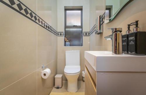 Hartbeespoort House | Pecanwood Retreat