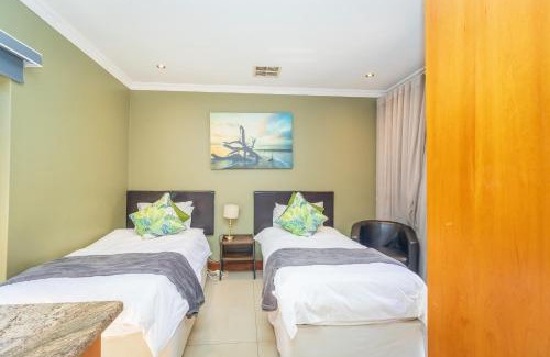 Hartbeespoort House | Pecanwood Retreat
