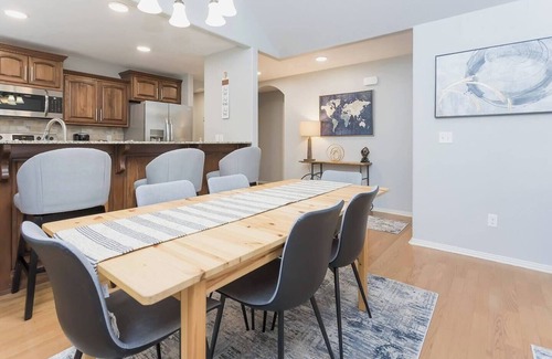 Bentonville House | Pedalpoint - MTB Friendly - 1 mi to Coler Trails