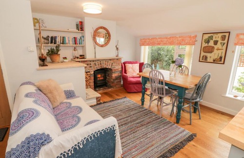 Moelfre House | Pedlars Pack