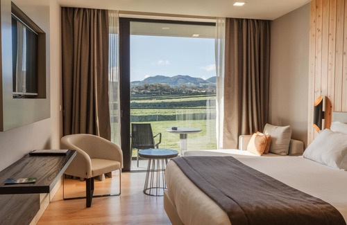 Ponta Delgada Hotel | Pedras do Mar Resort & SPA