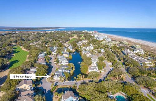 Pelican Bay House | Pelican Bay 13 - Cozy Beachside Retreat! - Beach Access!