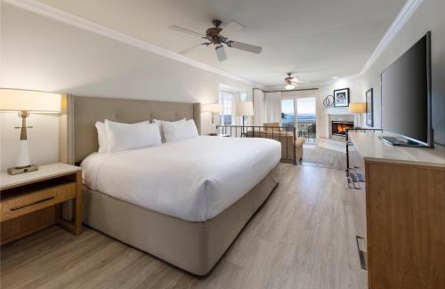 San Simeon Hotel | Pelican Inn & Suites
