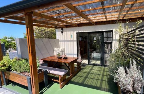 Sedgefield House | Pelican Lodge Guesthouse