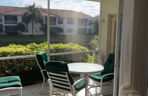 Egret's Walk Villa | Pelican Marsh Villa with lovely access to Beach, Tennis, Shops, Golf