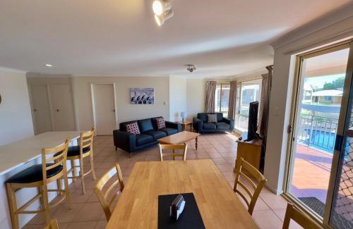 Kalbarri Villa | Pelican Shore Villa 14 - Kalbarri WA