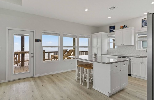 Gilchrist House | Pelican Shores: Sun, Sand, and Serenity – 3BR Beachfront Retreat!