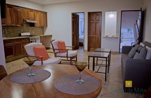 Emiliano Zapata Apartment | "Pelicano", One Bedroom Apartment. You can walk to Beach and Restaurants.