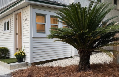 Fairhope Apartment | Pelicans Nest at The Pelicans House