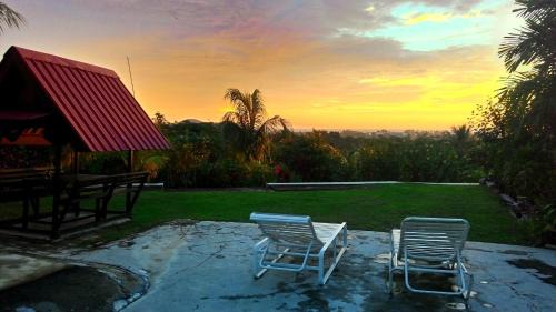 Chenek Kura House | Pemandangan Indah Guest House - Look Out Point Villa-