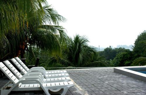 Chenek Kura House | Pemandangan Indah Guest House - Look Out Point Villa-