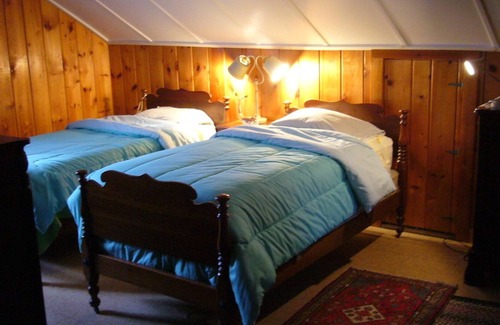 Round Pond House | Pemaquid-4B/2BA Oceanfront Home on 12 private acres on Long Cove. Sleeps 8