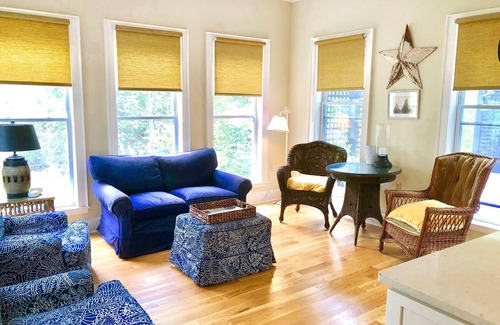 Pemaquid Cottage | Pemaquid Harbor renovated Victorian 3B/2B-Tennis Court-Pets-Golf & Beach nearby
