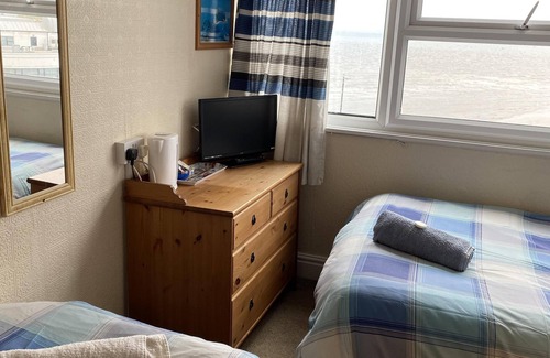 Bridlington Hotel | Pembroke Seafront B&B