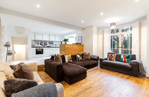 Junction Apartment | PEMG