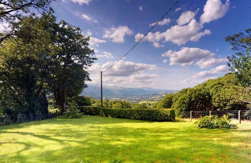 Llanrwst House | Pen Y Bryn