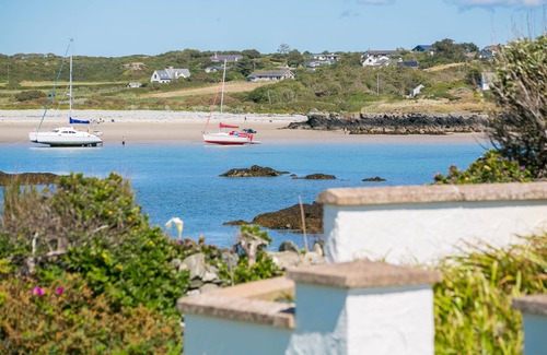 Rhoscolyn Cottage | Pen y Graig - an on the beach that sleeps 10 guests in 5 bedrooms