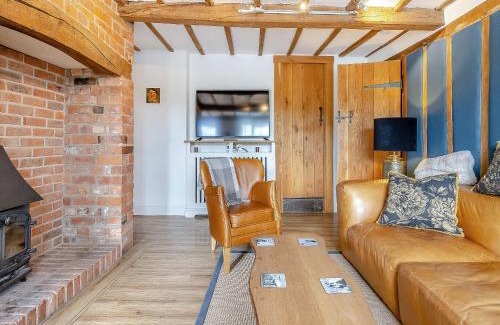 Kingswood House | Pen Y Groes