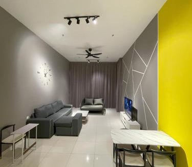George Town Apartment | Penang Georgetown KT Home for 8 pax